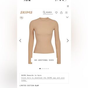 SKIMS Fits Everybody Long Sleeve T-shirt